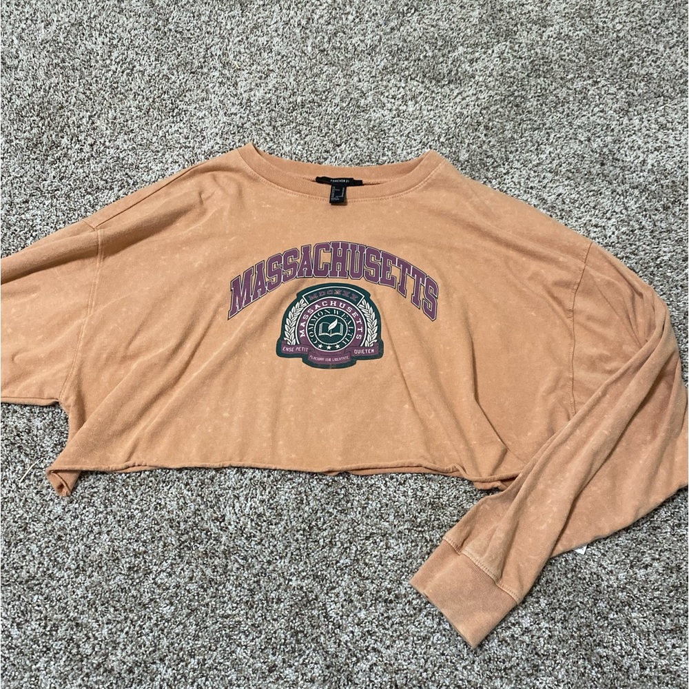 Massachusetts cropped tee